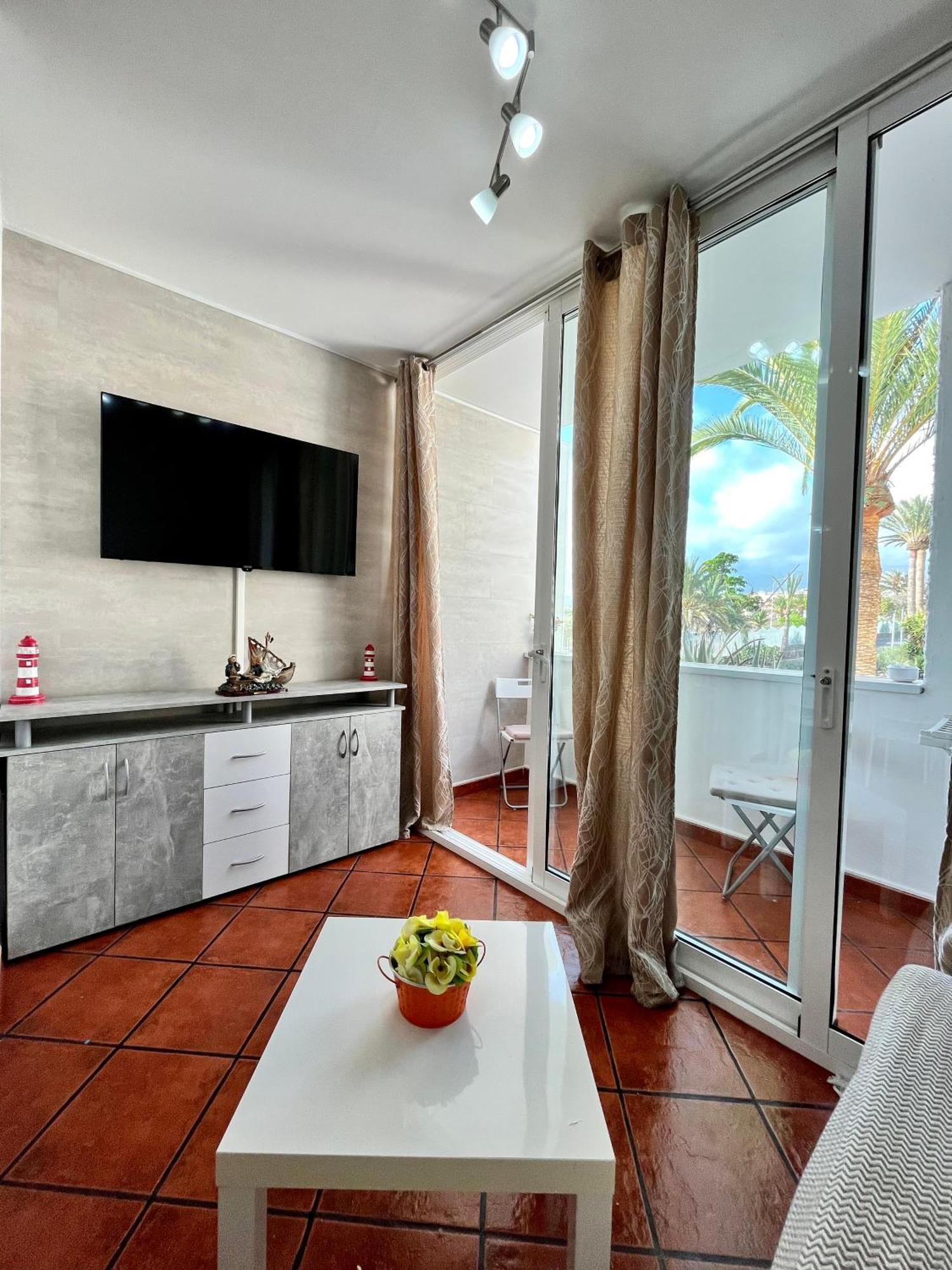 Primavera Holiday Apartment Arona  Exterior photo
